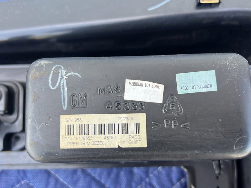 Chevrolet Silverado - Center Console Trim PN: 15179653 46786