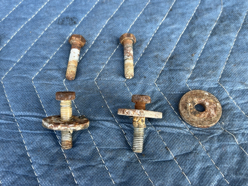 1998-2003 Jaguar XJR XJ8 X308 Rear Transmission Crossmember Bolt Set OEM #4727E