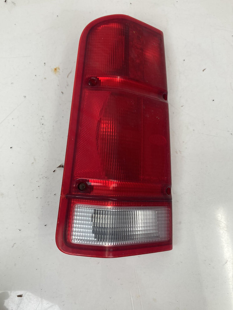 1999-2004 Land Rover Discovery II L550 Tail Light Left Assembly OEM #5072M