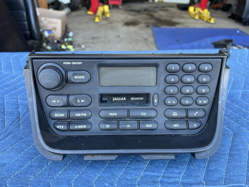 1998-2003 Jaguar XJR XJ8 AM FM Cassette Radio Receiver Player Dash OEM #4620E