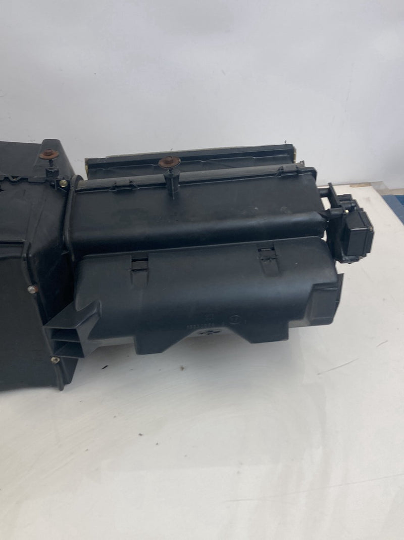 1995 Chevrolet Silverado GMT800 - HVAC Box PN: 15530579
