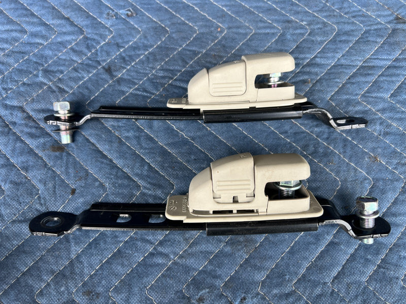 2008-2010 Nissan Rogue LH & RH Seat Belt Adjuster Set Pair 6096312 OEM #6498EM