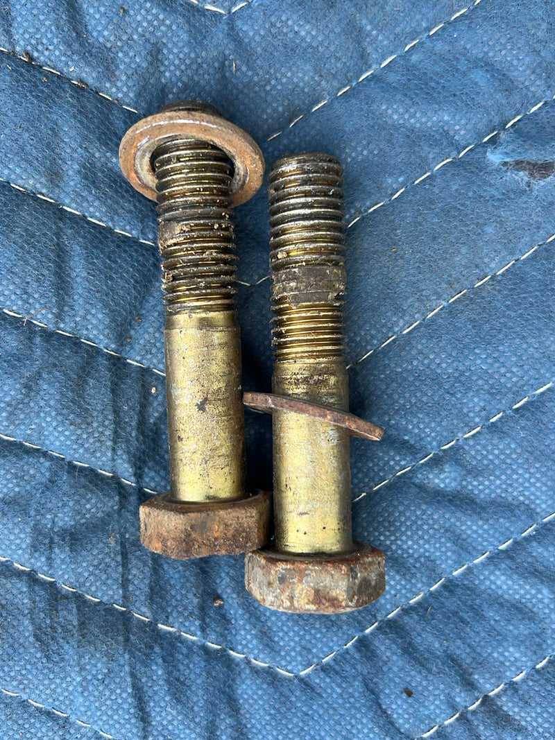 1975-1980 Volvo 244 240 Front Right &amp; Left Bumper Shock Pair OEM #5432EM