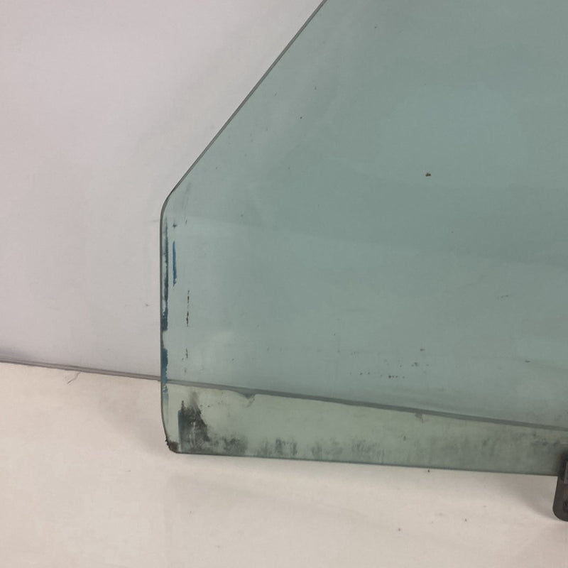 1975-1980 Volvo 244 Window Glass Front Left Driver 77202001 OEM #4898M