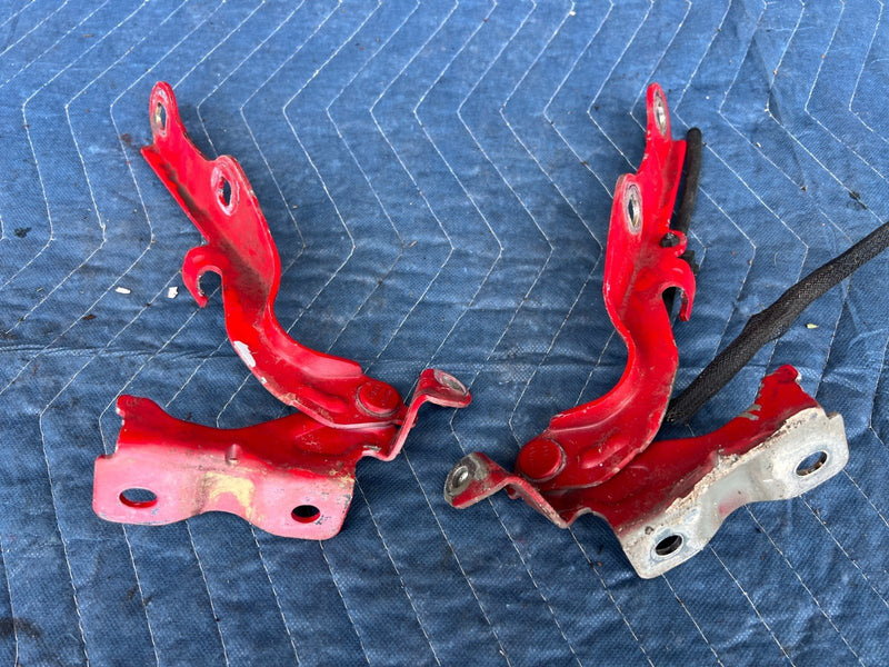 2012-2015 Chevy Cruze Front Left & Right Hood Hinge Pair Red 95406039 OE #2205CN