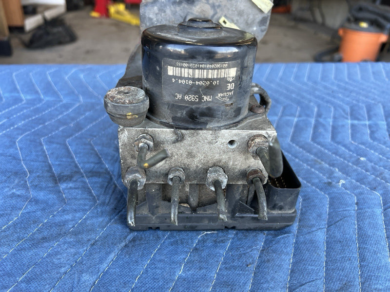 1998-2003 Jaguar XJR XJ8 X308 ABS Block & Anti Lock Brake Pump MNC5920AC #4693E