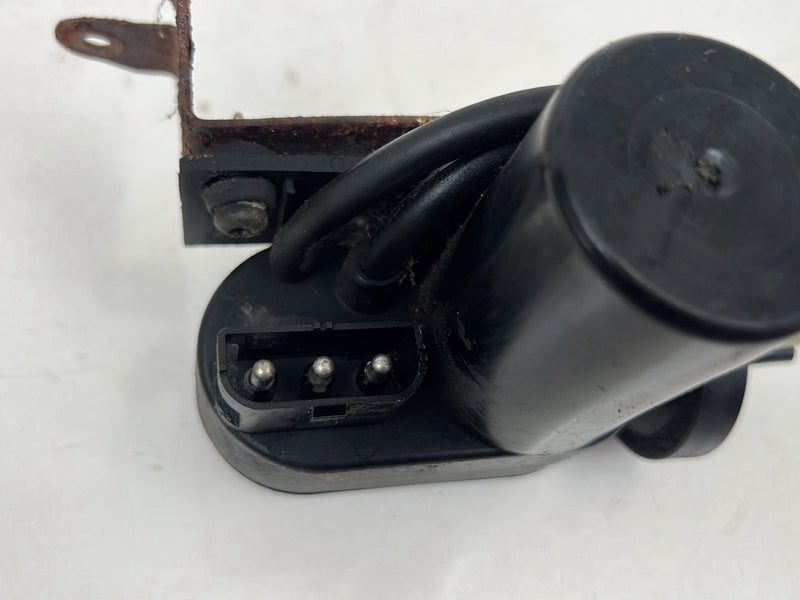 1990-1992 Volvo 740 745 940 Cruise Control Vacuum Pump 1273226 OEM #5911EM