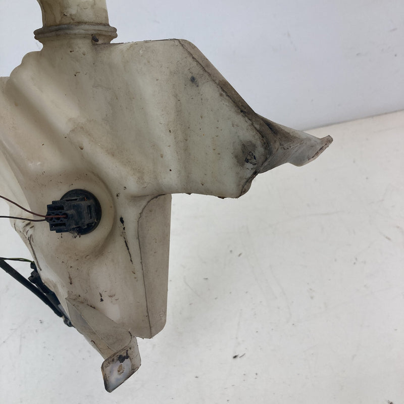 2001-2005 Volkswagen Passat Windshield Washer Reservoir Jug Tank OEM #5537M