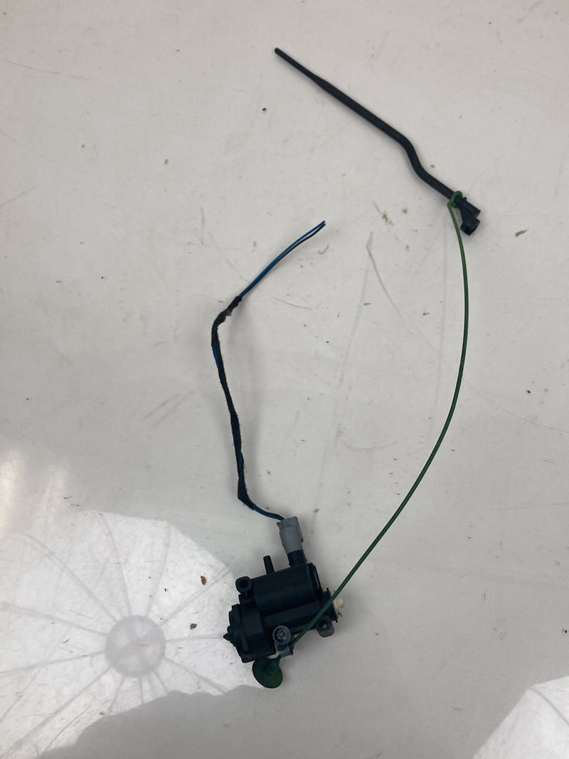 2009 BMW 328i E90 Fuel Door Release 6985880 OEM