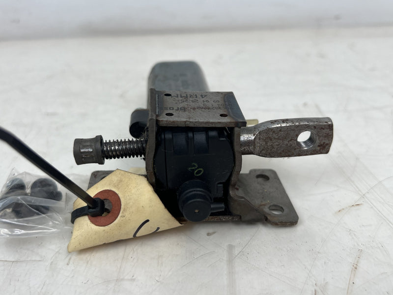 2005-2007 Volvo S60R S60 V70R Bosch Seat Control Motor 90382102 OEM #6782EM