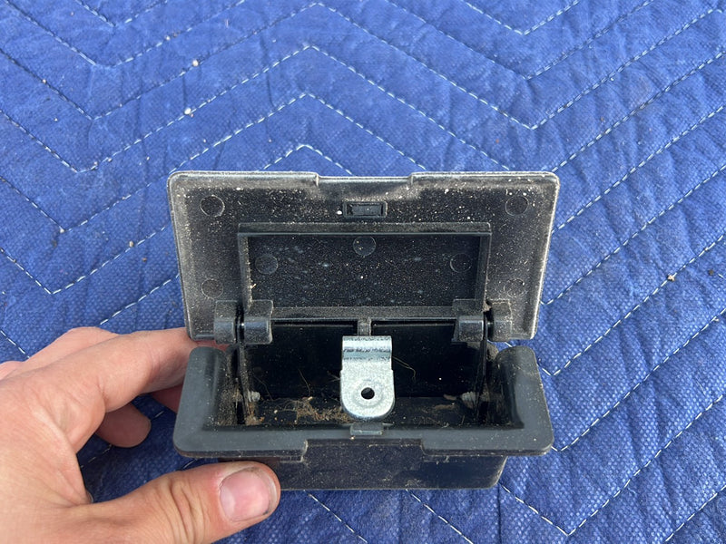 1995-1998 Chevrolet Silverado GMC Sierra Ash Tray Storage 15955520 OEM #5130EM