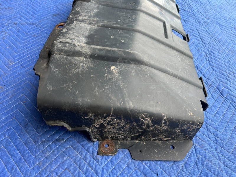 1989-1995 Volvo 740 940 Sedan Front Engine Cover Splash Shield Guard OEM #3757EM