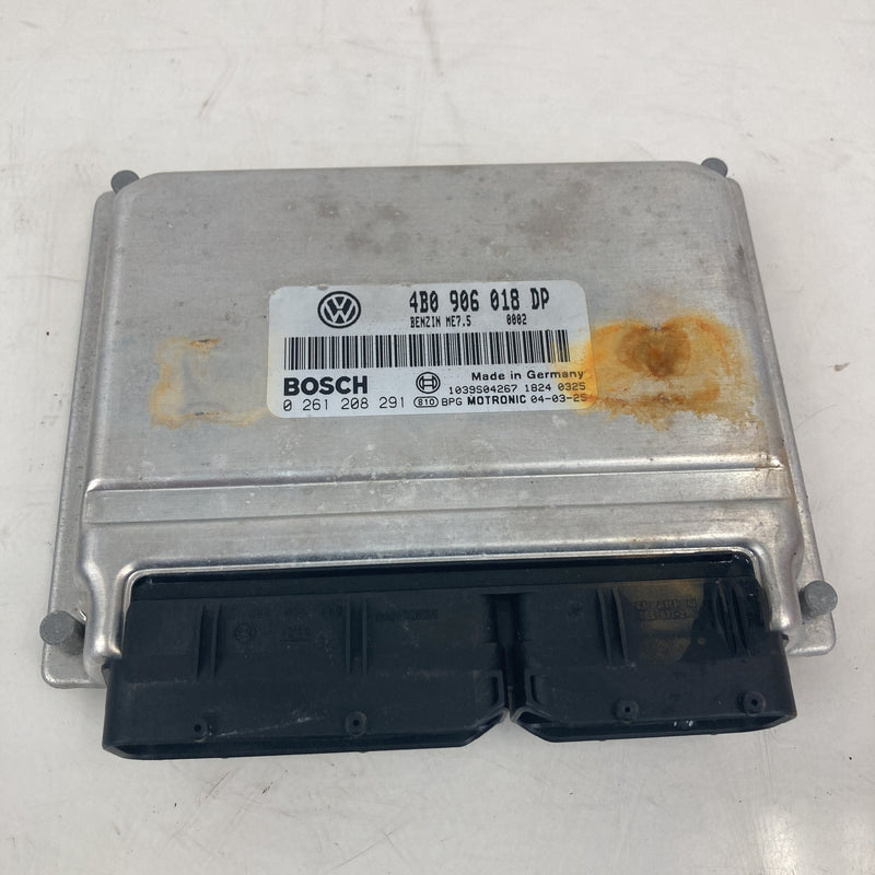 2001-2005 Volkswagen Passat Engine Control Module Bosch ECU OEM #5498M