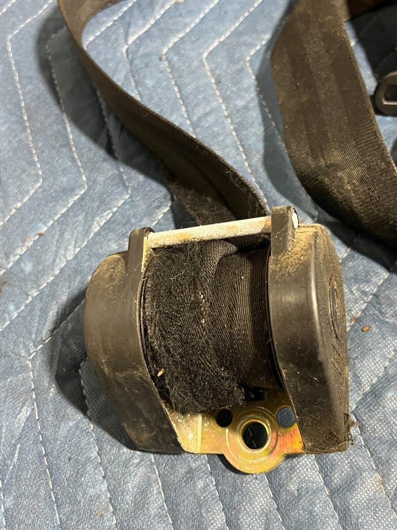 1983-1985 Porsche 944 Front Driver Left LH Seat Belt Retractor OEM #2487EM