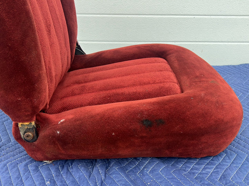 Chevrolet Silverado - Front Seat
