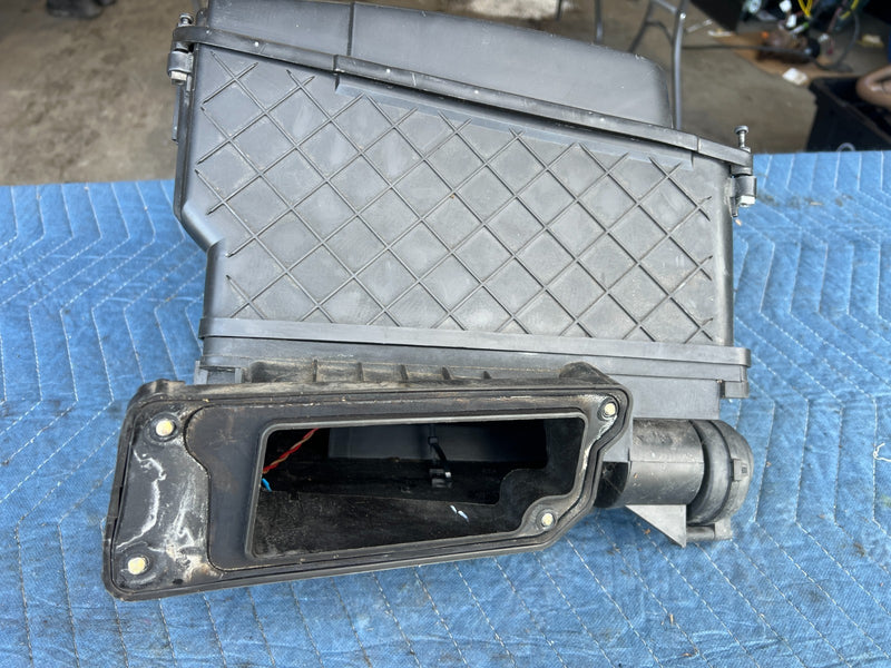 1996-2003 Mercedes W210 E320 Engine Bay Cable Fuse Box Housing Cover OEM #4703EM