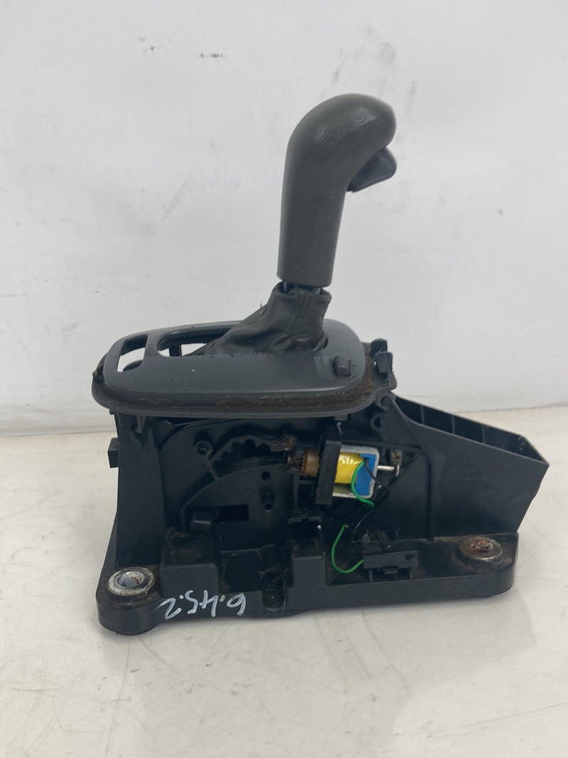 1998-2000 Volvo V70 S70 Automatic Shifter Assembly OEM #5223M