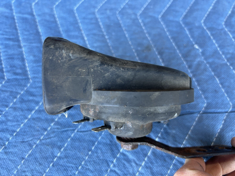 1998-2003 Jaguar XJR XJ8 Klaxon TR90 High & Low Horn Pair OEM #4623E