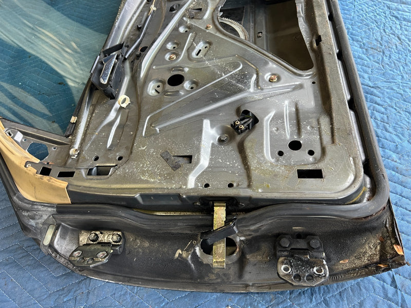 1986-1995 Mercedes 300D W124 Gray Front Passenger Right Door Assembly OEM#2585EM