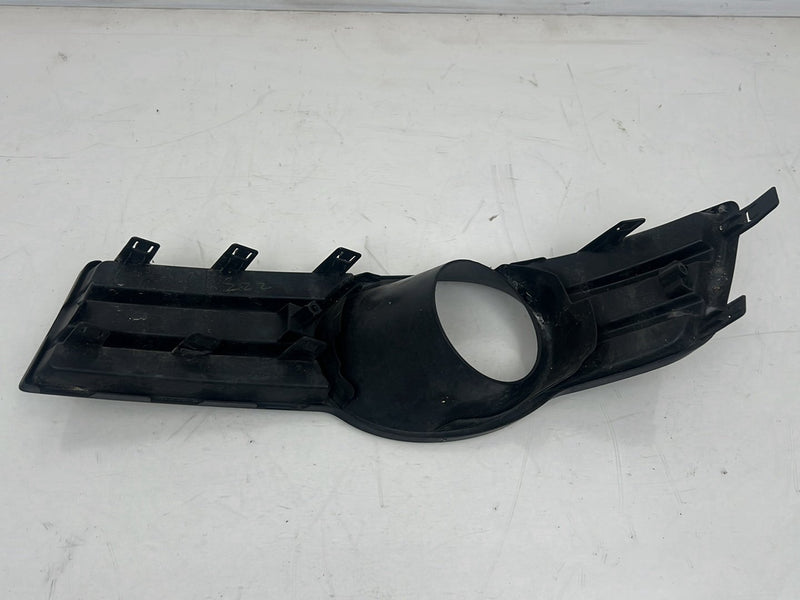 2010-2013 Suzuki SX4 Front Bumper Fog Light Bezel Surround Trim Pair OEM #6361EM