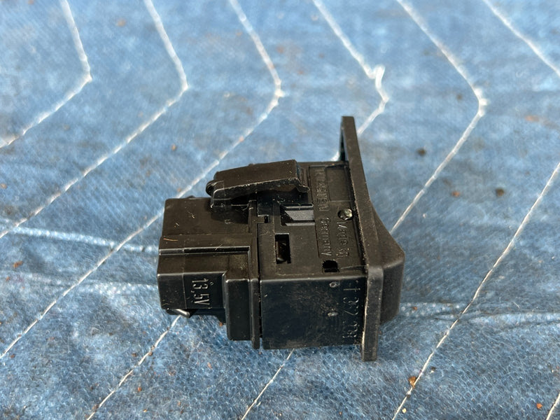 1989-1995 Volvo 740 940 Dash Front Fog Light Button Switch 1362338 OEM #3811EM