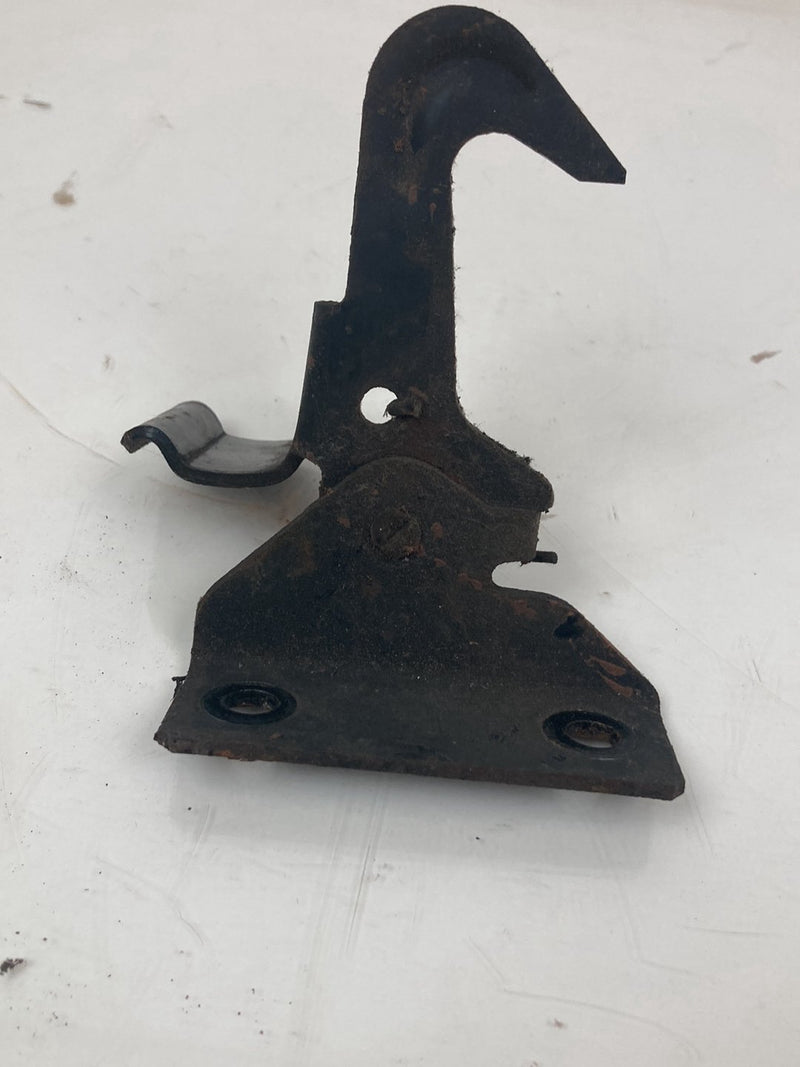 1996 Chevrolet Silverado GMT800 - Hood Latch