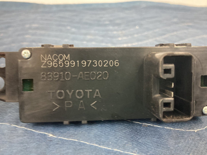 2000 Toyota Sienna L10 - Unknown PN: 83910-AE020 z9659919730206