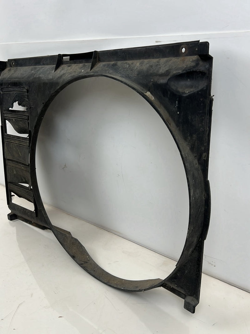 1975-1980 Volvo 244 240 Fan Shroud Cover Trim 1257371 OEM #5389EM
