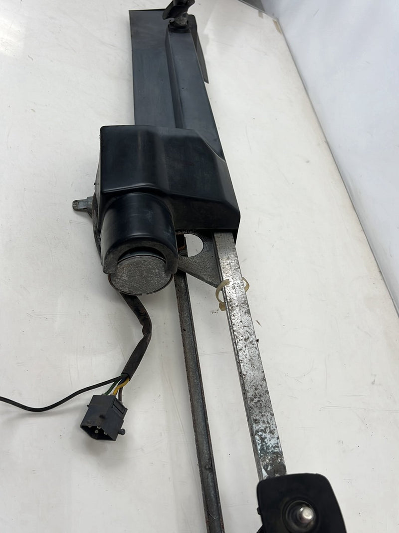 1990-1992 Volvo 740 940 Windshield Wiper Motor Transmission Linkage OEM #5899EM