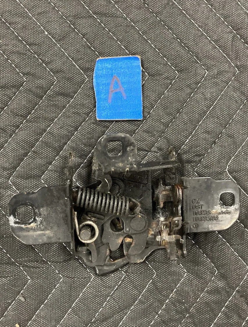 1999-2005 Volkswagen VW Jetta MK4 Hood Latch Lock OEM #2381M