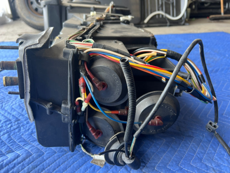 1989-1995 Volvo 740 940 Sedan HVAC AC Heater Core Blower Climate Box OEM #3639EM