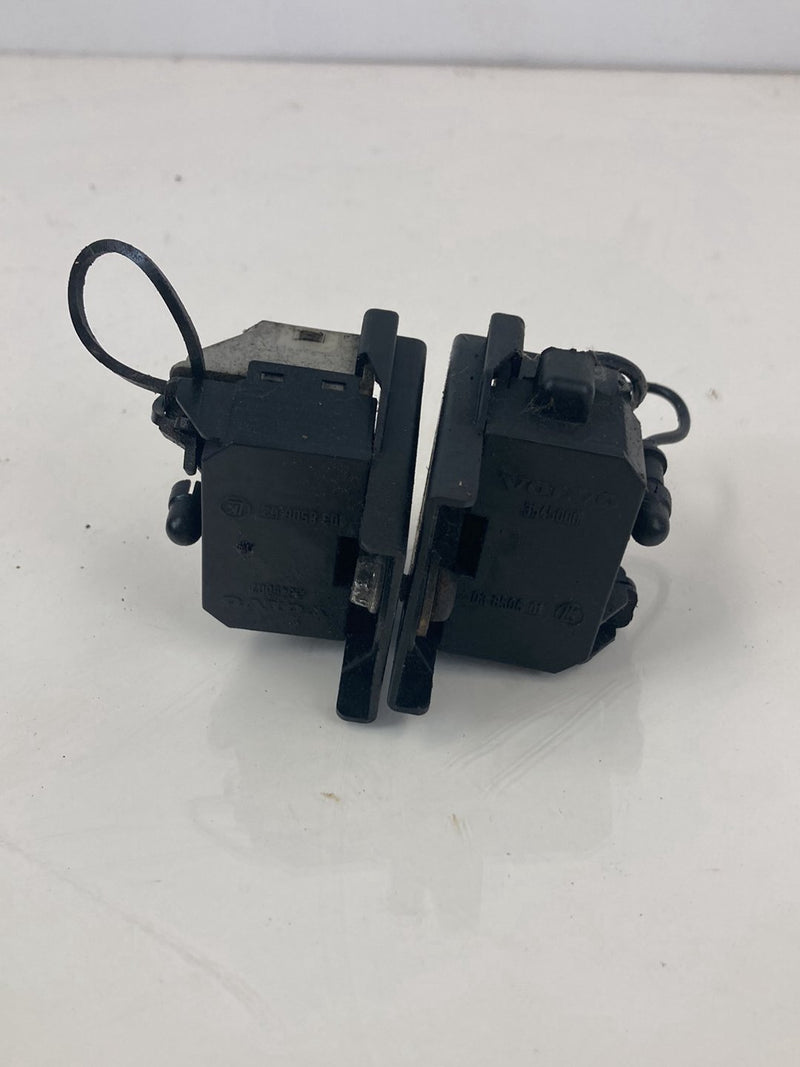 1992 Volvo 940 944 - Diagnostic Plug PN: 3545006 3545007