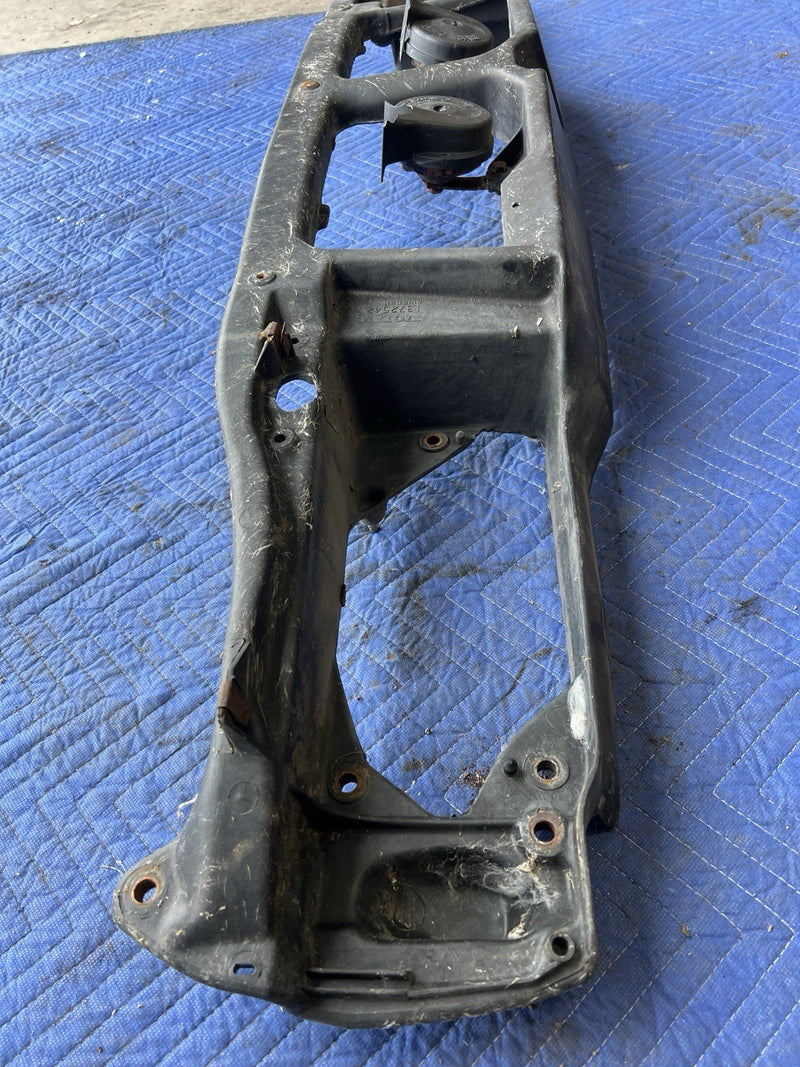 1993-1997 Volvo 850 850R Front Radiator Core Support Bracket 1372542 OEM #4414E