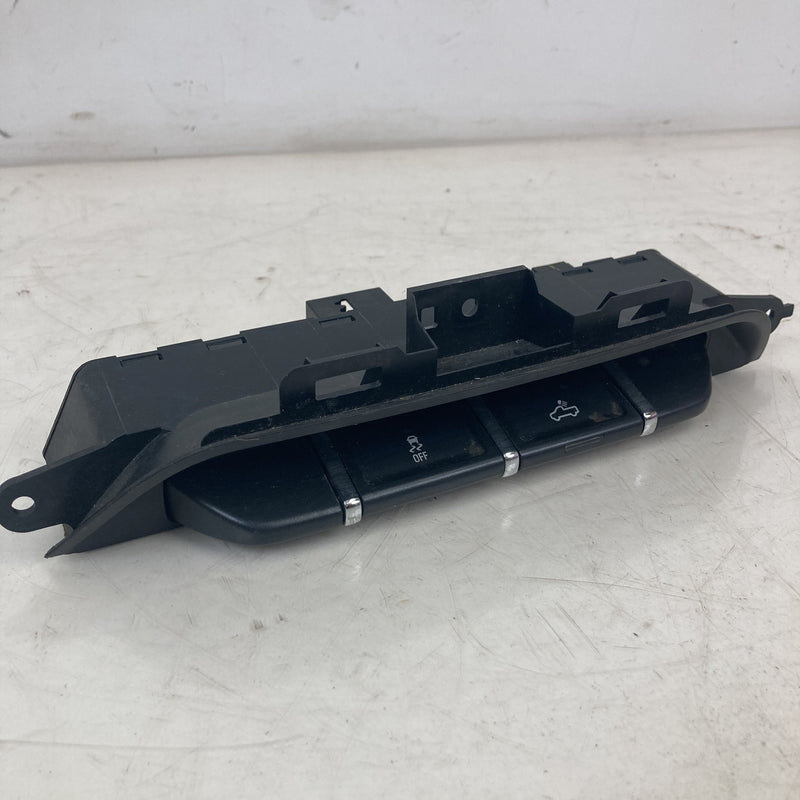 2014-2018 Chevrolet Silverado 2500 Traction Control Switch 23143515 OEM #5589M