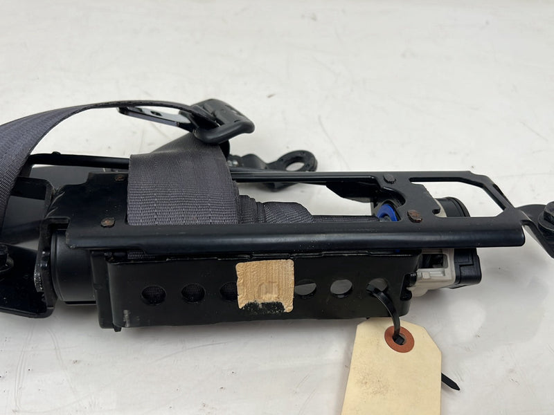 2004-2007 Volvo S60R V70R Front Passenger Right Seat Belt Retractor OEM #5729EM