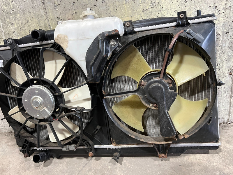 2003-2007 Honda Accord Radiator and Cooling Fan Assembly OEM #1402CN