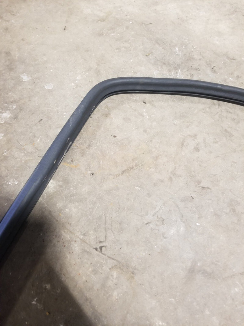 1984-93 BMW E30 318i 325i Trunk Deck Lid Weather Seal Gasket Guard OEM #CN590