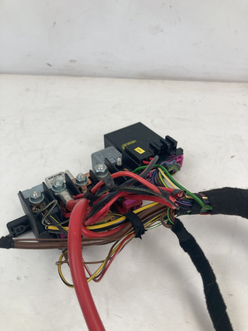 2001-2005 Volkswagen Passat Fuse Relay Bracket #5529M