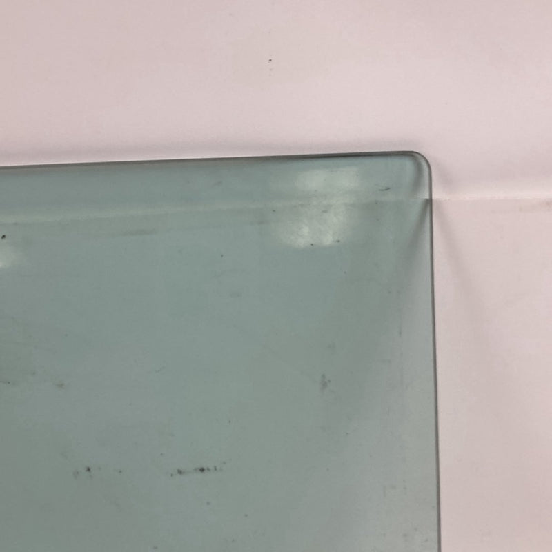1986-1993 Volvo 240 244 Window Glass Passenger Rear 43R-001105 89 OEM #4878M