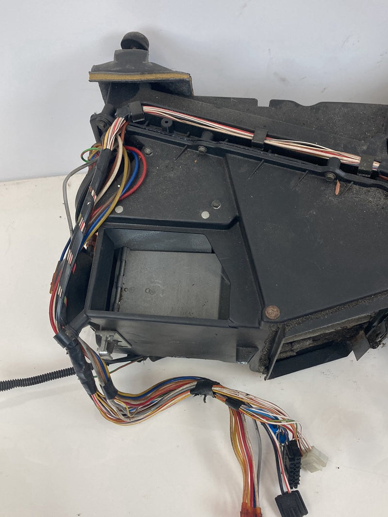 1992 Volvo 940 944 - HVAC Box PN: 3537770