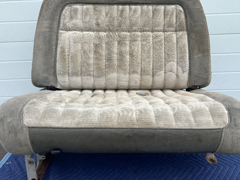 Chevrolet Silverado - Front Seat PN: 22045-1