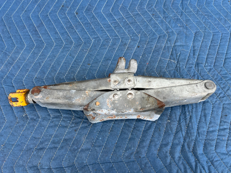 1986-1993 Volvo 240 244 Sedan Emergency Spare Tire Scissor Jack OEM #4211EM