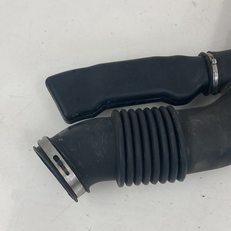 2002-2005 Lincoln Town Car Signature Air Intake Tube 3W7U-9F805-AF OEM #5136M