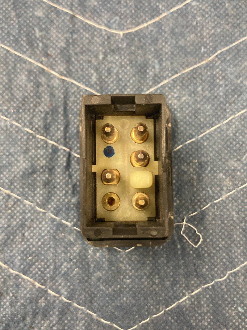 1992-1995 Volvo 940 945 740 Rear Passenger Right Door Window Switch OEM #6409EM