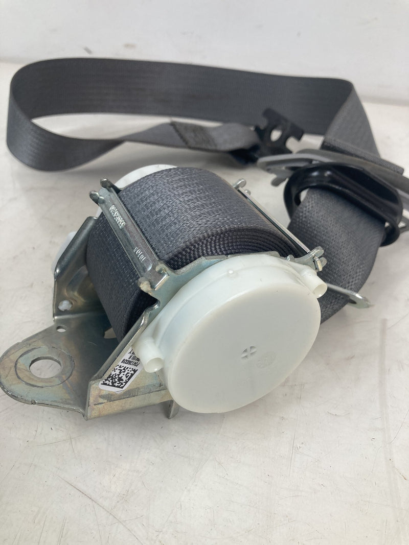 2014-2018 Chevrolet Silverado GMT900 Seat Belt Rear Right 19301676 OEM #5616M