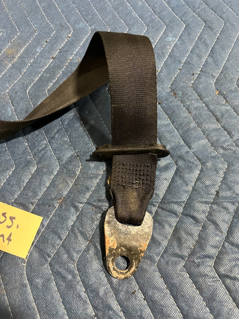 1983-1985 Porsche 944 Front Passenger RH Right Seat Belt Retractor OEM #2486EM