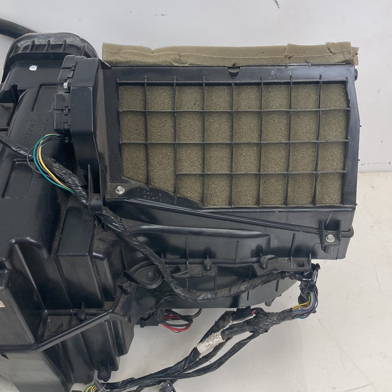 2007-2014 Chevrolet Silverado GMT900 HVAC Box Heater Core 25877793 OEM #5333M