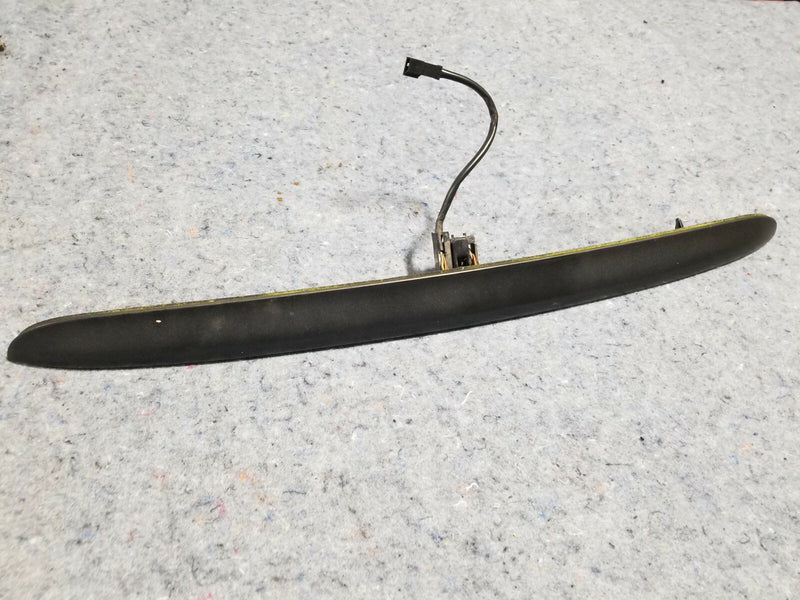 1997-2006 E46 330i BMW 330XI FACTORY REAR TRUNK RELEASE LIGHT BRACKET #70CN