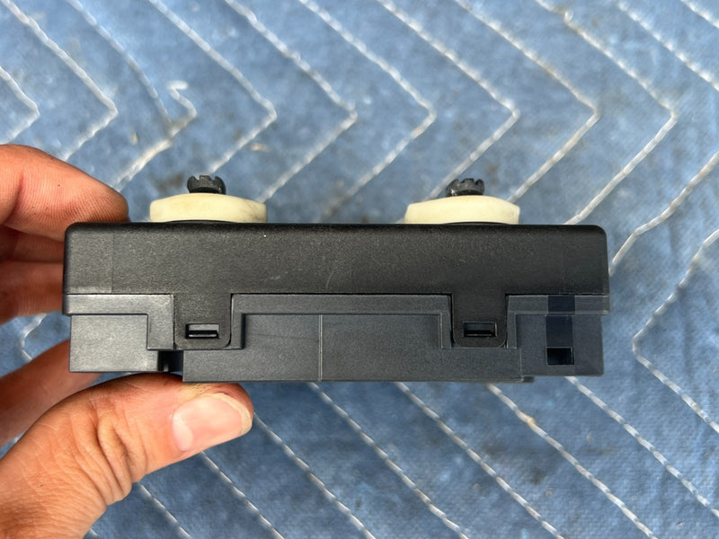 2005-2011 Audi A6 Passenger RH Front Door Control Module 4F0959792R OEM #3437EM
