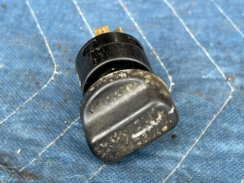 1989-1995 Volvo 740 940 Sedan Headlight Control Switch Knob 1362698 OEM #3810EM